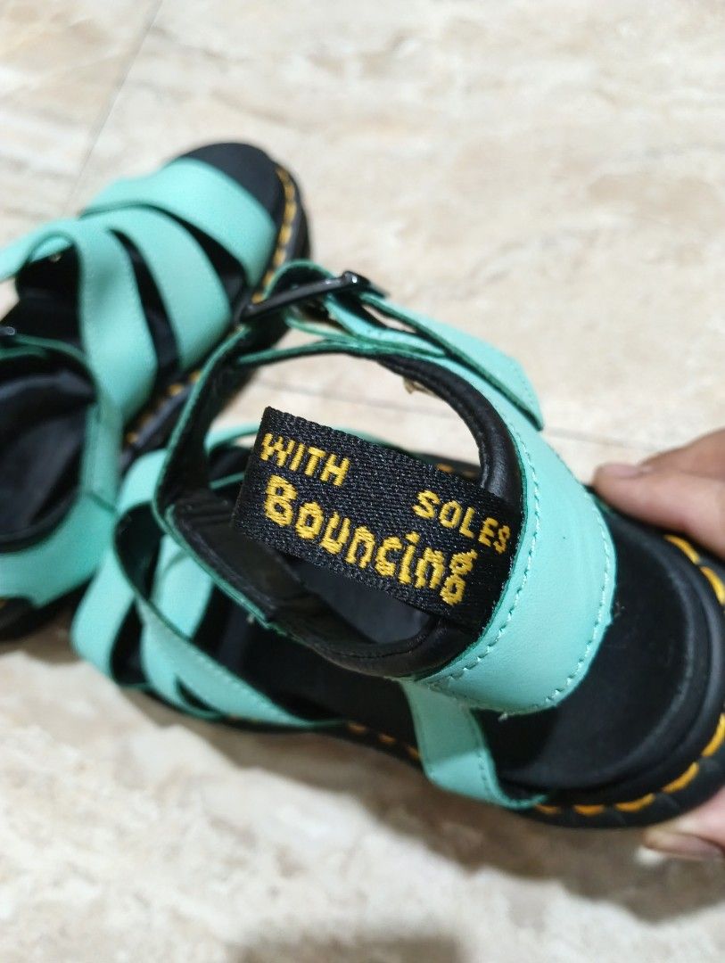 DR MARTENS BLAIRE HYDRO LEATHER STRAP SANDALS (Category: Sandals) located in Talisay. Submitted by nooooooooooooooooy (Listing ID 1469870230, Image 3). Description: DR MARTENS BLAIRE HYDRO LEATHER STRAP SANDALS EURO 37 US 6 UK 4 EXCELLENT NO HEEL DRAG NO MAJOR FLAW'S PM💌💌.