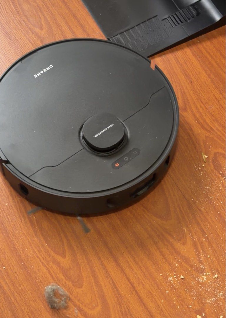 Dreame D30 Ultra Robot Vacuum and Mop (Category: Vacuum Cleaner & Housekeeping) located in Makati City. Submitted by itemsbyjs (Listing ID 1469790462, Image 1). Description: Selling my 4-month-old robot vacuum! I only used it once a week, so I figured it would be more sulit to let it go to someone who can use it more often! It’s still very new and in great condition since it’s barely been used. I originally got it through a brand collaboration, b