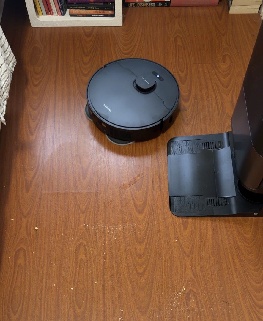 Dreame D30 Ultra Robot Vacuum and Mop (Category: Vacuum Cleaner & Housekeeping) located in Makati City. Submitted by itemsbyjs (Listing ID 1469790462, Image 2). Description: Selling my 4-month-old robot vacuum! I only used it once a week, so I figured it would be more sulit to let it go to someone who can use it more often! It’s still very new and in great condition since it’s barely been used. I originally got it through a brand collaboration, b