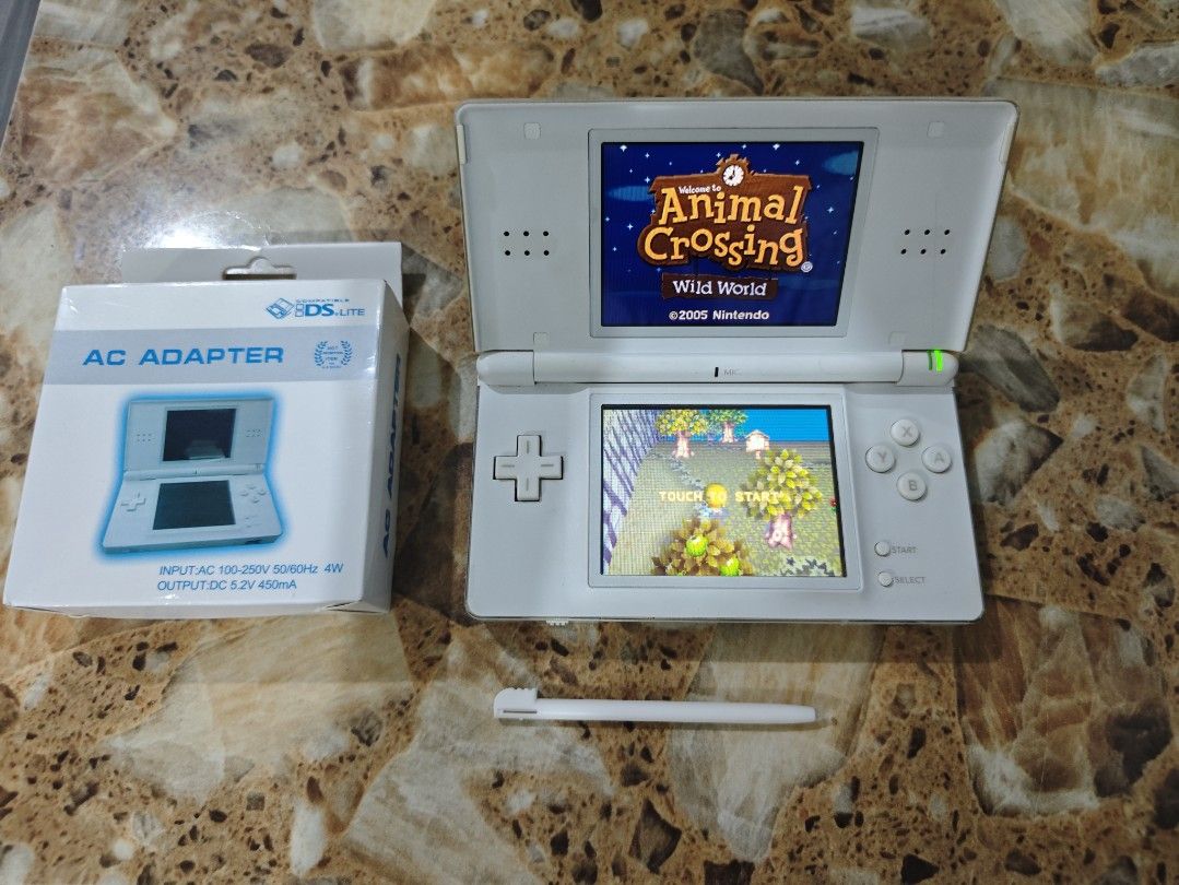 DS lite white loaded with games Cfw jailbroken (Category: Nintendo) located in Manila. Submitted by chiki_chem (Listing ID 1469943782, Image 1). Description: .