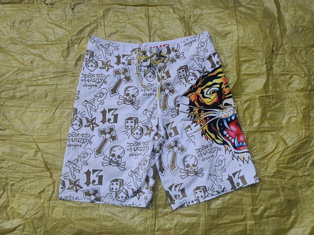 Ed hardy (Category: Shorts) located in Alabat. Submitted by hanmichael20810 (Listing ID 1469845964, Image 1). Description: ptpa. for sell Y2K edhardy size 36 lengtn 22.