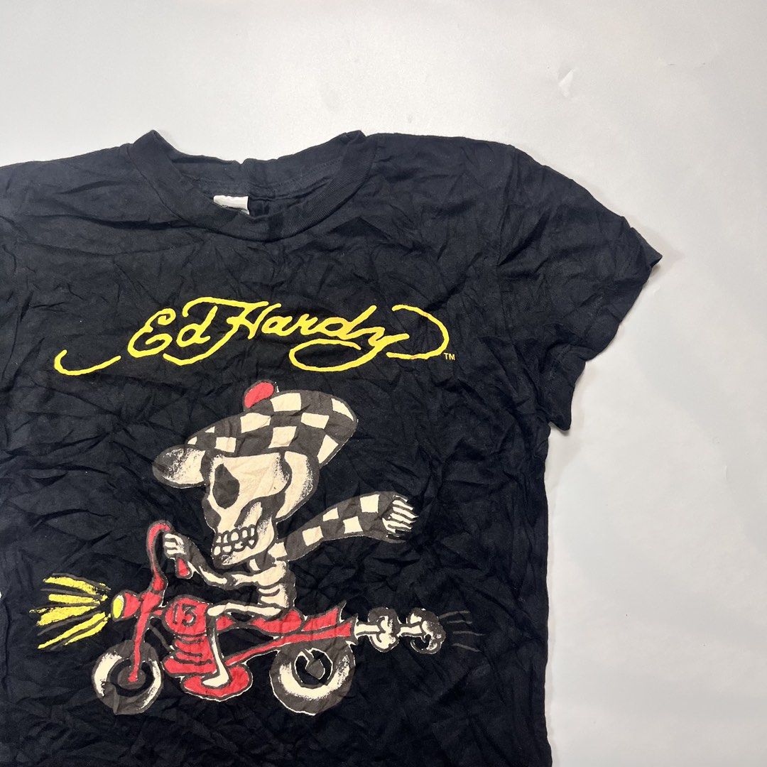 ED HARDY (Category: Activewear) located in Iloilo. Submitted by profitpicks (Listing ID 1469932677, Image 2). Description: 16/23.