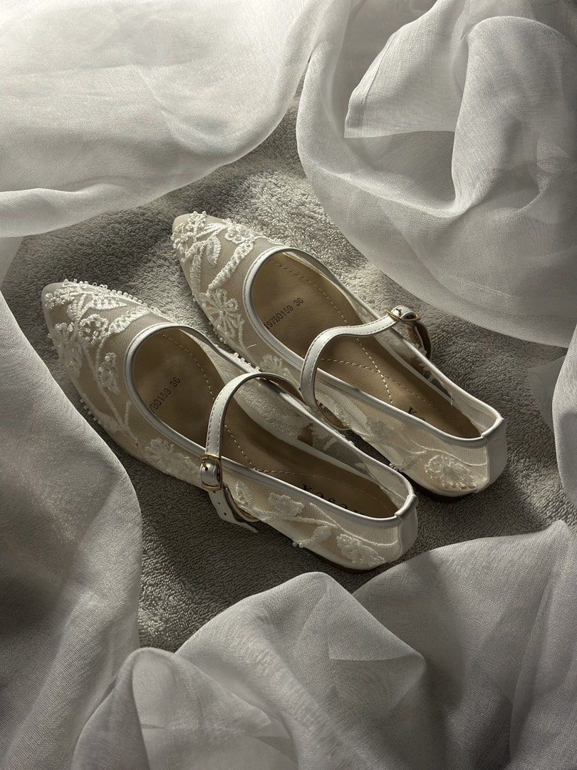EMBROIDERED MESH BALLERINA FLATS (WHITE) (Category: Flats & Sandals) located in San Pedro. Submitted by ryclh (Listing ID 1469835730, Image 2). Description: Letting go my dream bellerina flats. 🥹 Brand: Chesca Size: 36 (22.5 cm - 23 cm) Only used once during graduation! No issues. RFS: Doesn’t fit huhu! Ang shikip because I’m size 37! Mode of Payment: GCash, Maribank, Bank Transfer Mode of Delivery: LalaMove My Location: San Pedro City, Laguna.