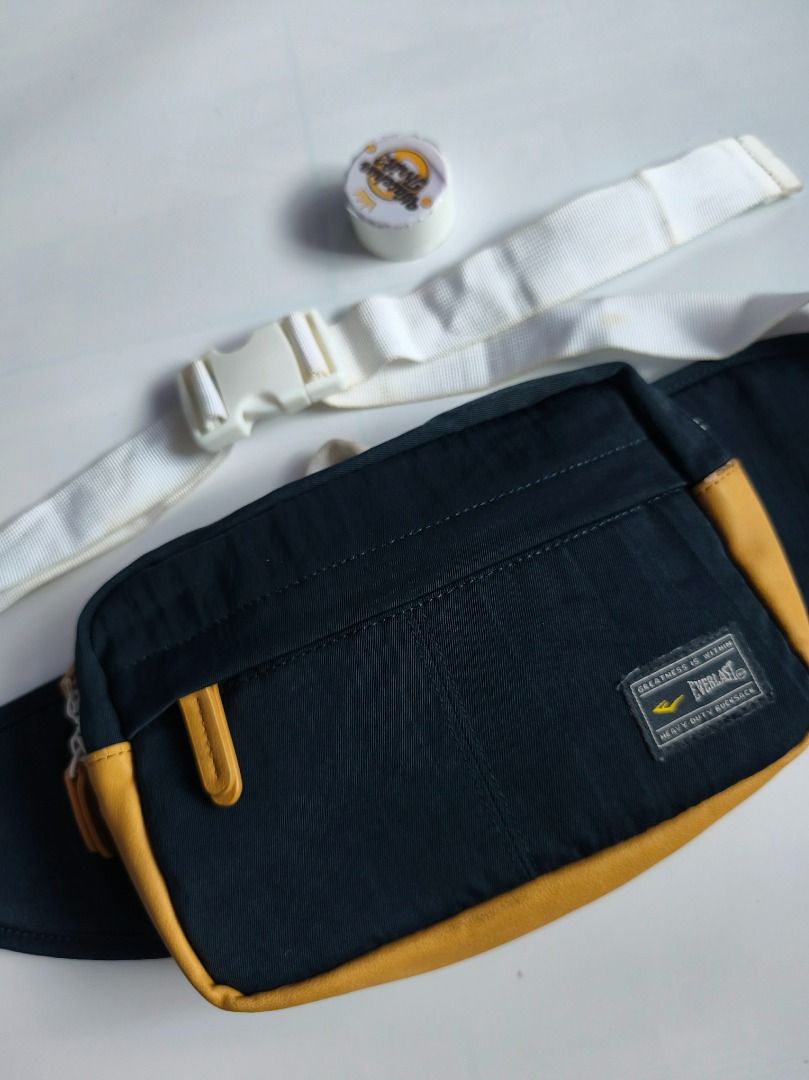 Everlast Link Bum/Waist Bag (Category: Belt bags, Clutches and Pouches) located in Manapla. Submitted by gentleturtle_3dc683 (Listing ID 1469924589, Image 2). Description: Everlast Link Bum/Waist Bag 💵 ₱ 390 📏 Size: 17 ½ x 7 🎨 Color Rate: 9.5 /10 or better ✨ Condition: Excellent Pre-loved thrifted item. 💬 Message us for inquiries!.