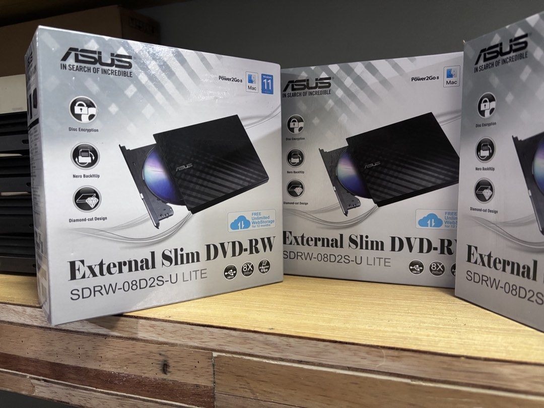 External Dvd Reader - BRAND NEW (Category: Other Accessories) located in Manila. Submitted by reginedetera (Listing ID 1469910417, Image 2). Description: 350ph lang po ang isa- 3pcs available Brand new with box Loc: Pasig.