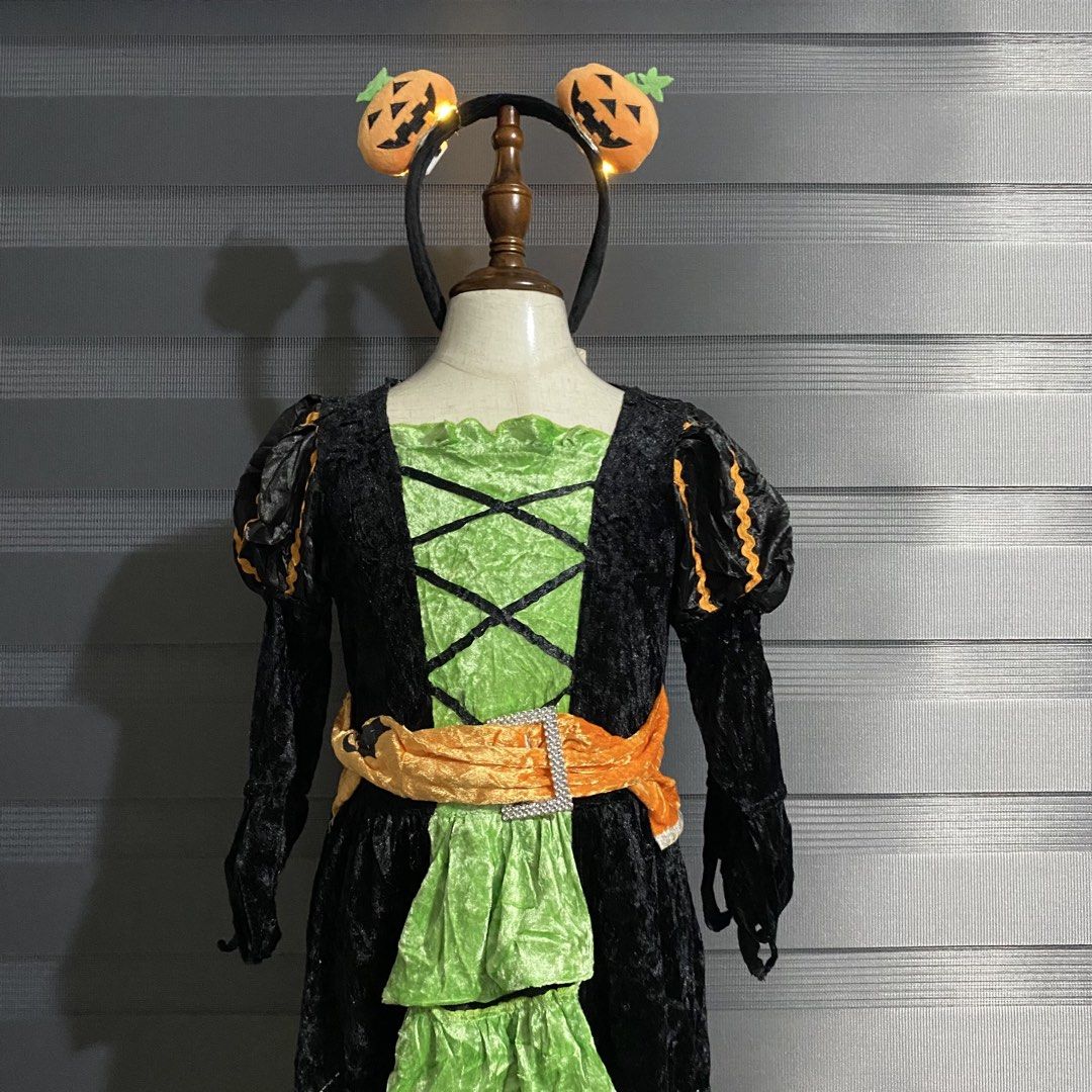 Fairytale Witch Costume (Category: Everything Else Others) located in Caloocan City. Submitted by discusonlineshop (Listing ID 1469863075, Image 3). Description: Complete set 4-7 y.