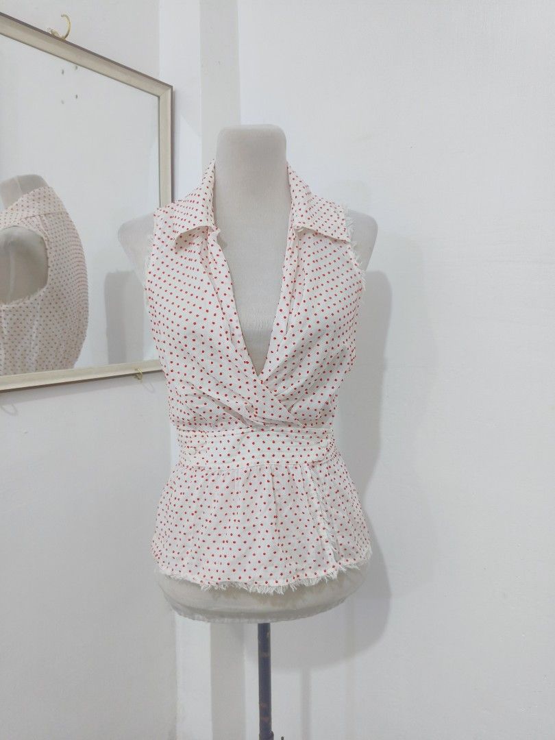 FENDI sleeveless white collared red polka y2k wrap top (Category: Luxury Apparel) located in Cotabato. Submitted by shookia (Listing ID 1469853882, Image 2). Description: .
