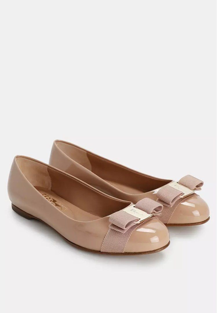 Ferragamo Varina Bow Patent Leather (Category: Flats & Sandals) located in Taguig. Submitted by kmendoza09 (Listing ID 1469907599, Image 1). Description: 100% authentic Not for wide feet Used less than 10x No more box .