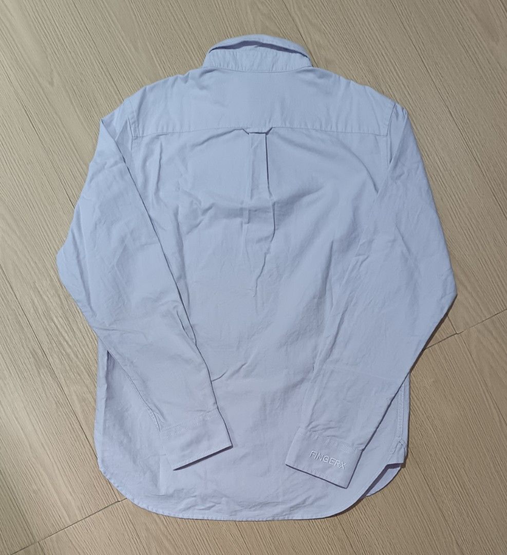 FINGERCROXX BUTTON DOWN LONGSLEEVE (Category: Tshirts & Polo Shirts ) located in Cavite. Submitted by marcuz.lifestyle (Listing ID 1469799550, Image 2). Description: WIDTH:20 LENGTH:27.5 SLEEVE LENGTH:25 DEAD STOCK CONDITION VERRYGOOD CONDITION NO ISSUE NEED WASH ONLY COLOR RATE:9.5/10 MOP:GCASH DELIVERY COURIER:JNT LOCATION:IMUS CAVITE.