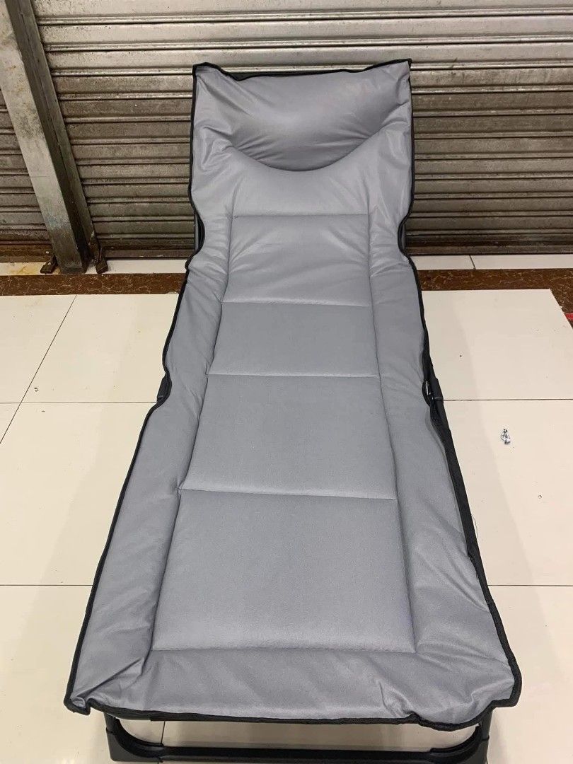 Folding bed (Category: Hiking & Camping) located in Manila. Submitted by saguittarian06 (Listing ID 1469772307, Image 1). Description: .