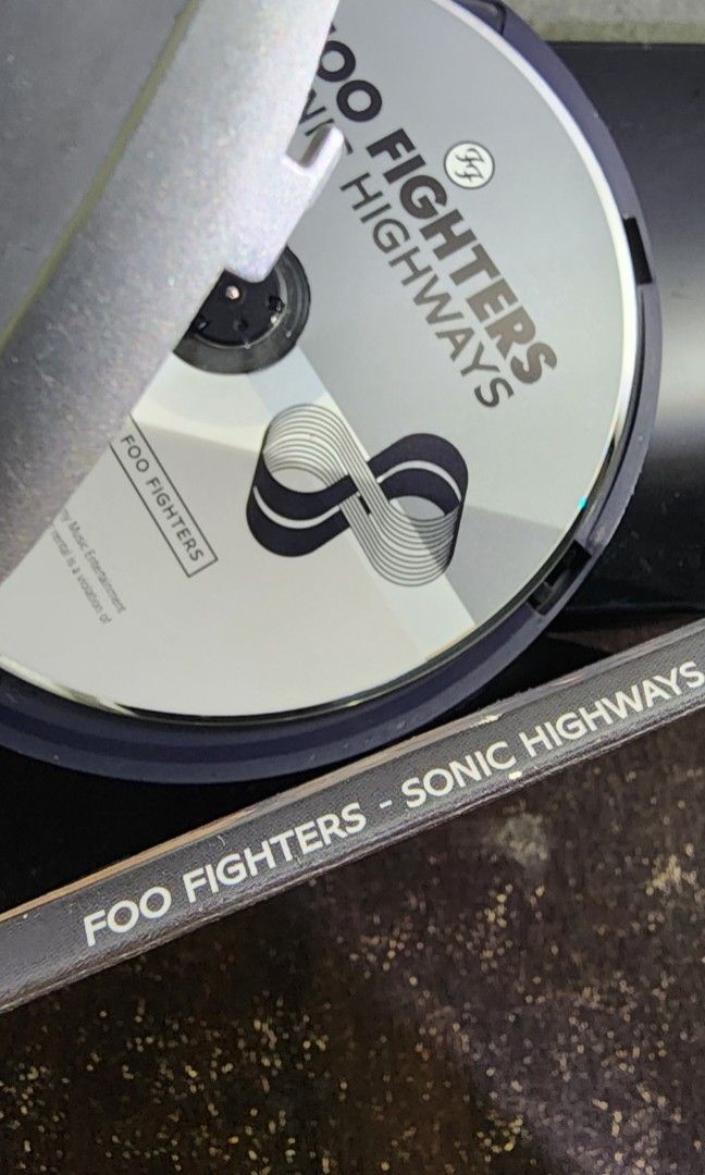 Foo Fighters - Sonic Highways (Category: CDs & DVDs) located in Paranaque City. Submitted by storagemnl (Listing ID 1469827304, Image 3). Description: Foo Fighters - Sonic Highways PHP 450 + SF #StorageMNL.