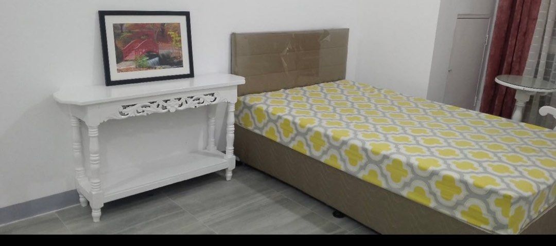 For rent studio unit (Category: Bathroom & Kitchen Fixtures) located in Bulacan. Submitted by grazcloset (Listing ID 1469870600, Image 3). Description: For rent studio unit fully furnished 15K / month assoc dues inclusive location: Victoria de morato qc.