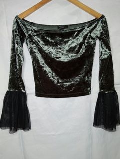 (Category: ) located in . Submitted by onetwothrift_shop (Listing ID 1469835537, Image 1). Description: .