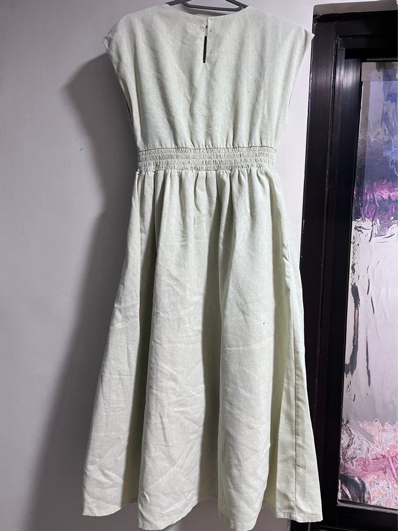 FORME Sage Green Linen Dress (Category: Dresses) located in Mexico. Submitted by inthetropics (Listing ID 1469895504, Image 2). Description: No flaws. Not faded. Lighting may affect the photo quality. Used a few times. Mall bought. Linen fabric with inner lining. Best for airconditioned room/cold weather. Extra small on tag..