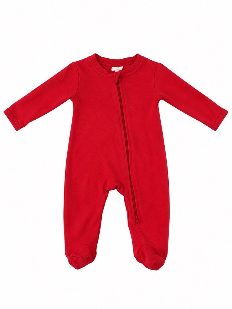 Frogsuit (2 way zipper, 0-3M) (Category: Babies & Kids Fashion) located in Angeles City. Submitted by aeapreloved (Listing ID 1469938294, Image 1). Description: ❤️ Preloved Baby Sleepsuit – Red • Long sleeves with built-in mittens • Built-in foot covers • Front zipper for easy diaper changes • Soft and comfy fabric.