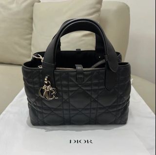 （分類：）位於 。 由 koilaxy770468 提交（商品編號 1469850242，圖片 1）。簡介： 。