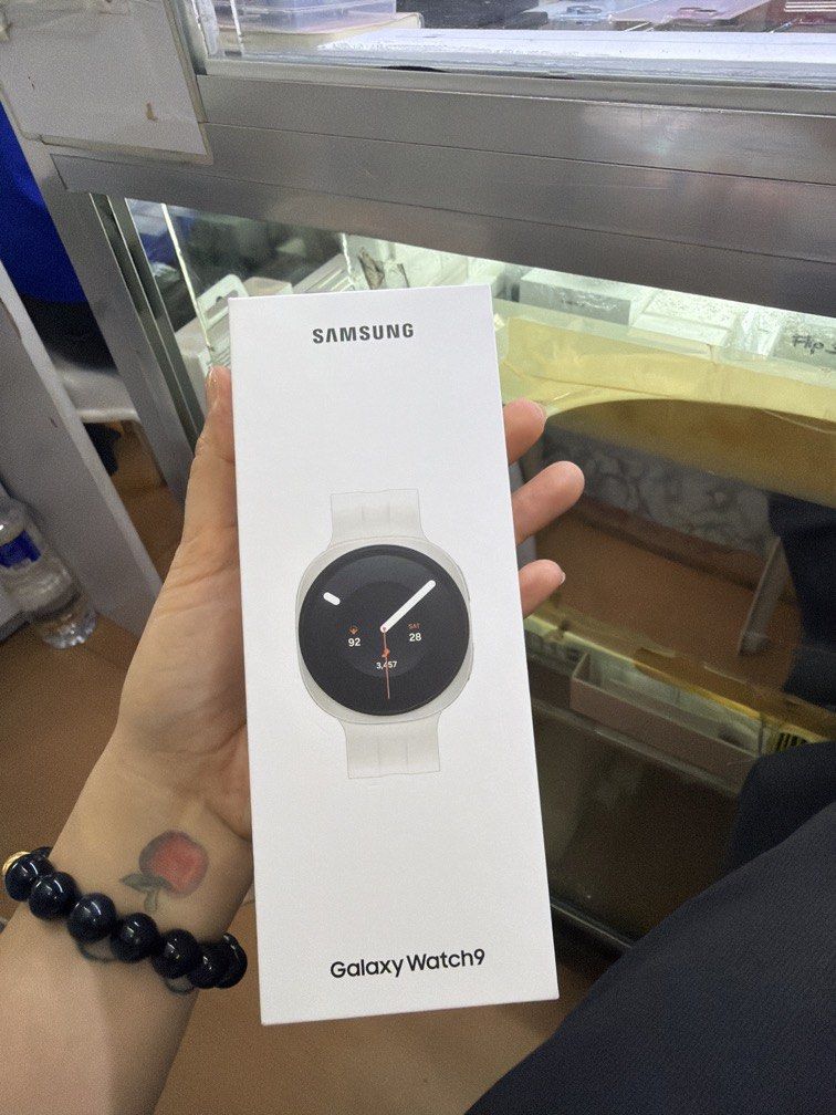 Galaxy watch 9 40mm Brandnew (Category: Wearables & Smart Watches) located in San Juan City. Submitted by mobileterritory2012 (Listing ID 1469811748, Image 1). Description: Original Brandnew Sealed .