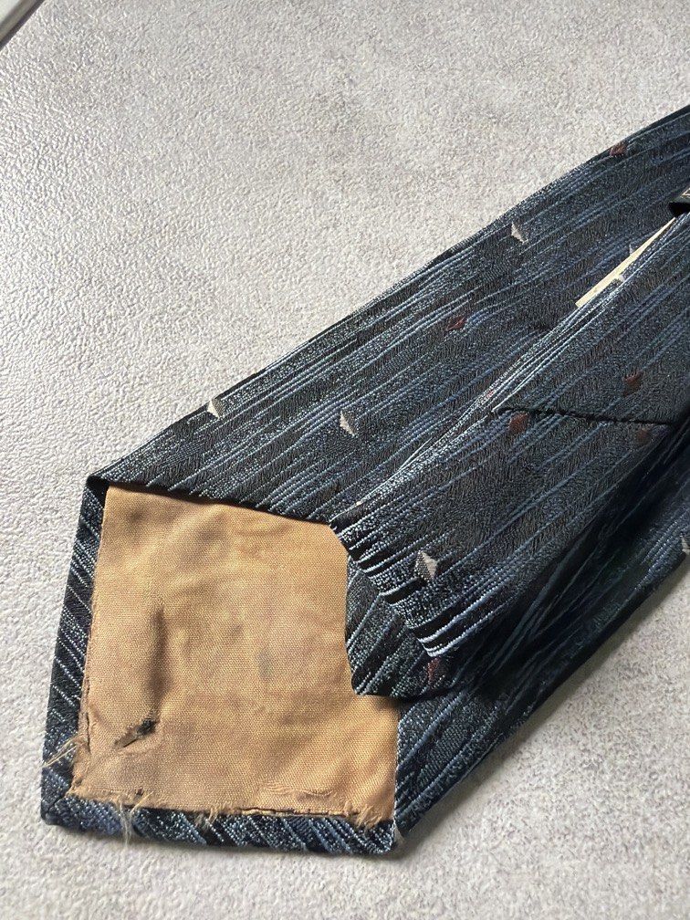 Germany Necktie (Category: Ties) located in Pasig City. Submitted by chamoisee (Listing ID 1469813027, Image 3). Description: .