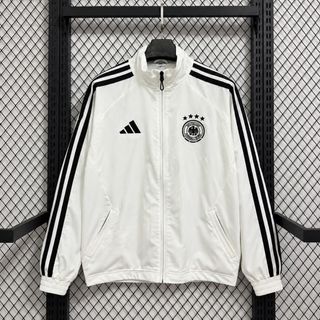 (Category: ) located in . Submitted by msia_football_jersey (Listing ID 1469896669, Image 1). Description: .