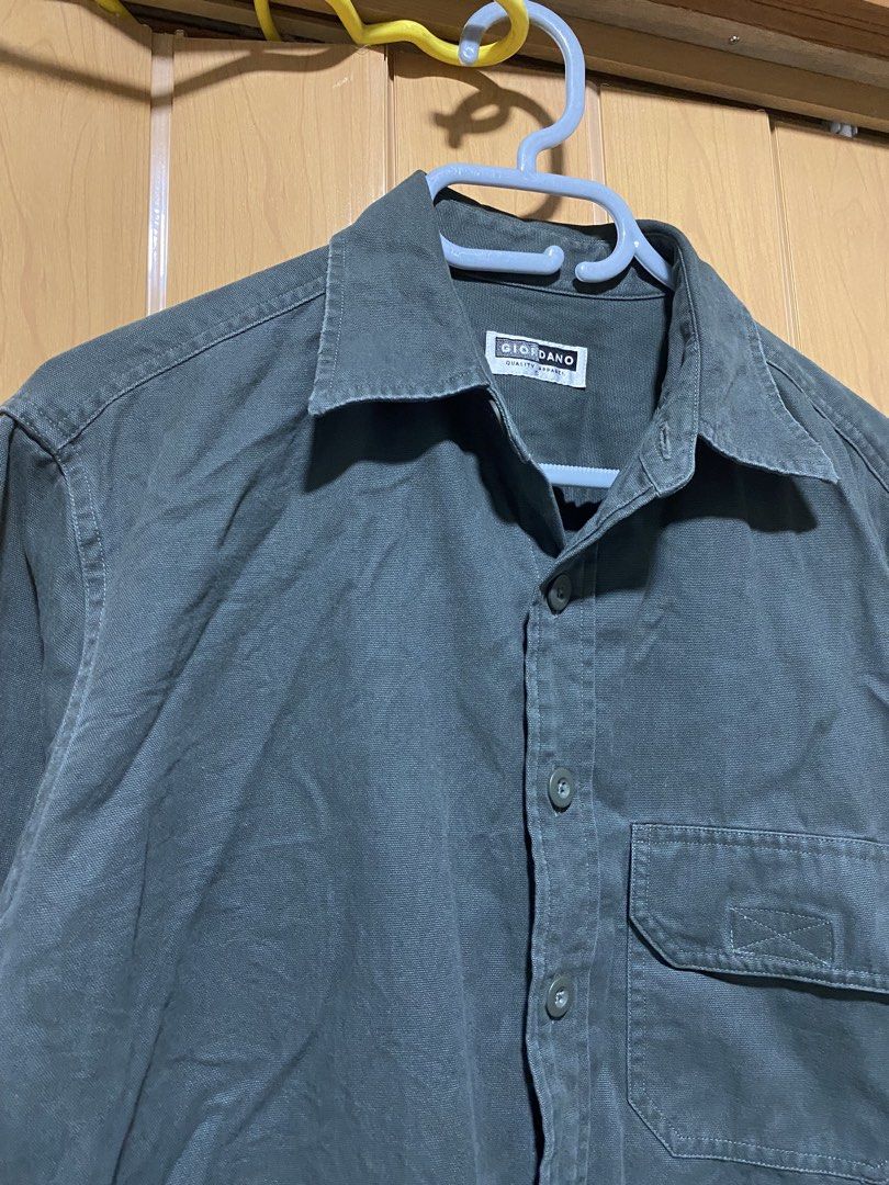 Giordano Work wear jacket (21x27) (Category: Formal Shirts) located in Manila. Submitted by uniqssentials.co (Listing ID 1469914262, Image 2). Description: As new with paper bag Malabon city Meet up/jnt/lalamove delivery.