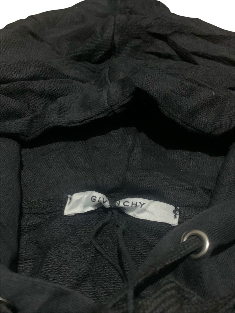 Givenchy (Category: Coats, Jackets and Outerwear) located in Manila. Submitted by lyf_7hrift (Listing ID 1469810074, Image 3). Description: Givenchy Jacket P450 26L 23W Dimes 10/10 Color Rate Asnew Condition.