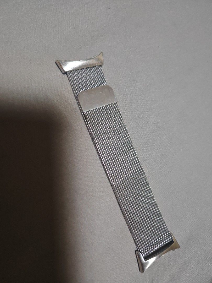 Google Pixel Watch 3 4 5 Silver Milanese mesh strap 45mm (Category: Men's Watches) located in Manila. Submitted by dongdongv (Listing ID 1469779057, Image 1). Description: fits Google pixel watch 45mm. thick metal not those like thin can that's sharp like knife. pickup or meetup in Binondo only. - Material: Durable stainless steel mesh with a polished silver-tone finish - Closure: Secure and adjustable magnetic clasp - Design: Flexible, breathabl