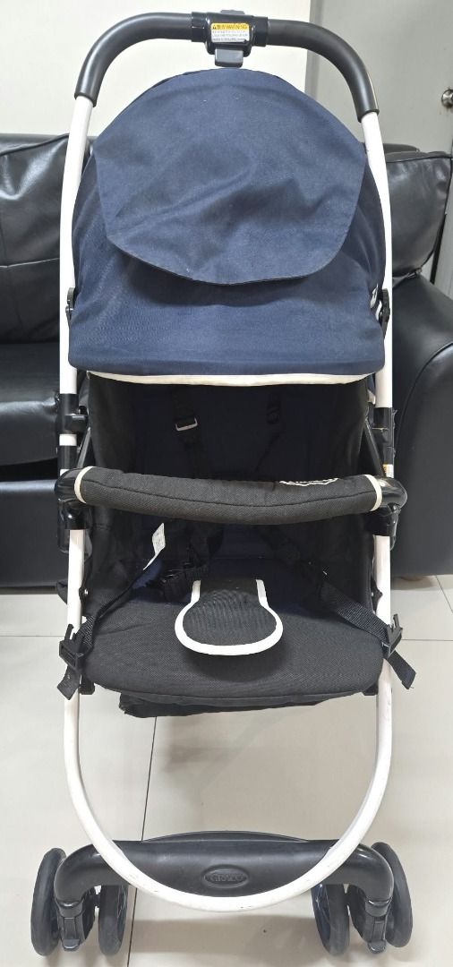 Graco Stroller (reversible handle) (Category: Strollers) located in Manila. Submitted by kathrine031483 (Listing ID 1469759781, Image 3). Description: Graco Stroller reversible handle.