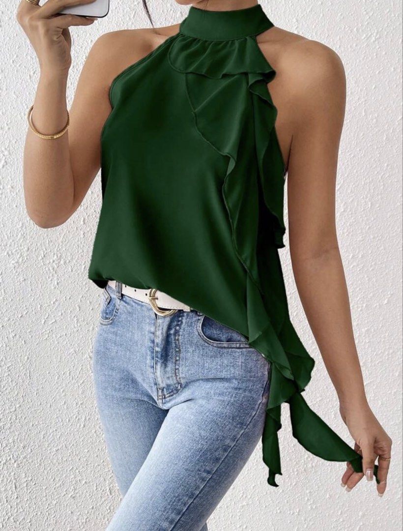 Green Halter Top (Category: Sleeveless) located in San Mateo. Submitted by jjjjessicaaa_ (Listing ID 1469864295, Image 1). Description: Message me for the actual picture :).