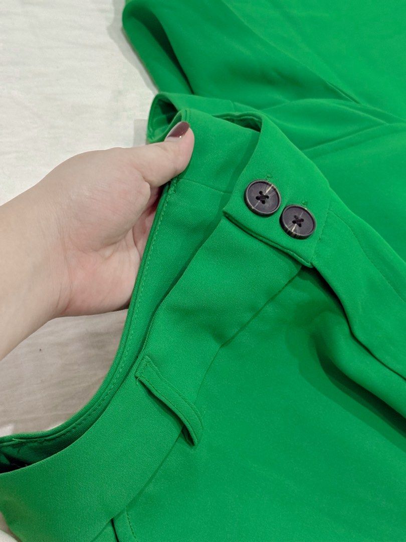 Green Wide Leg Trouser Pants (Category: Other Bottoms) located in Dasmarinas. Submitted by three_eleven.mnl (Listing ID 1469874666, Image 2). Description: Waist: 30 inches Length: 37 inches - Shipping via J&T or same day delivery couriers. - Pick up: Salawag, Dasmariñas City, Cavite or BGC Vibrant color/ Christmas outfit .
