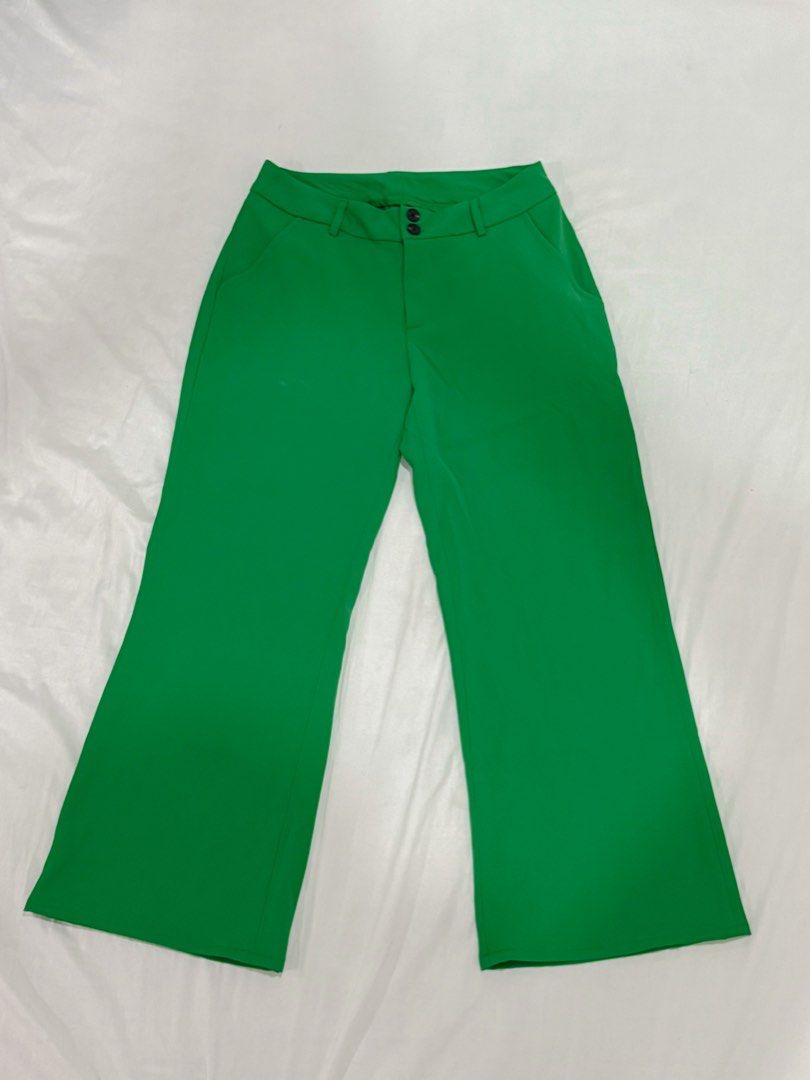Green Wide Leg Trouser Pants (Category: Other Bottoms) located in Dasmarinas. Submitted by three_eleven.mnl (Listing ID 1469874666, Image 1). Description: Waist: 30 inches Length: 37 inches - Shipping via J&T or same day delivery couriers. - Pick up: Salawag, Dasmariñas City, Cavite or BGC Vibrant color/ Christmas outfit .