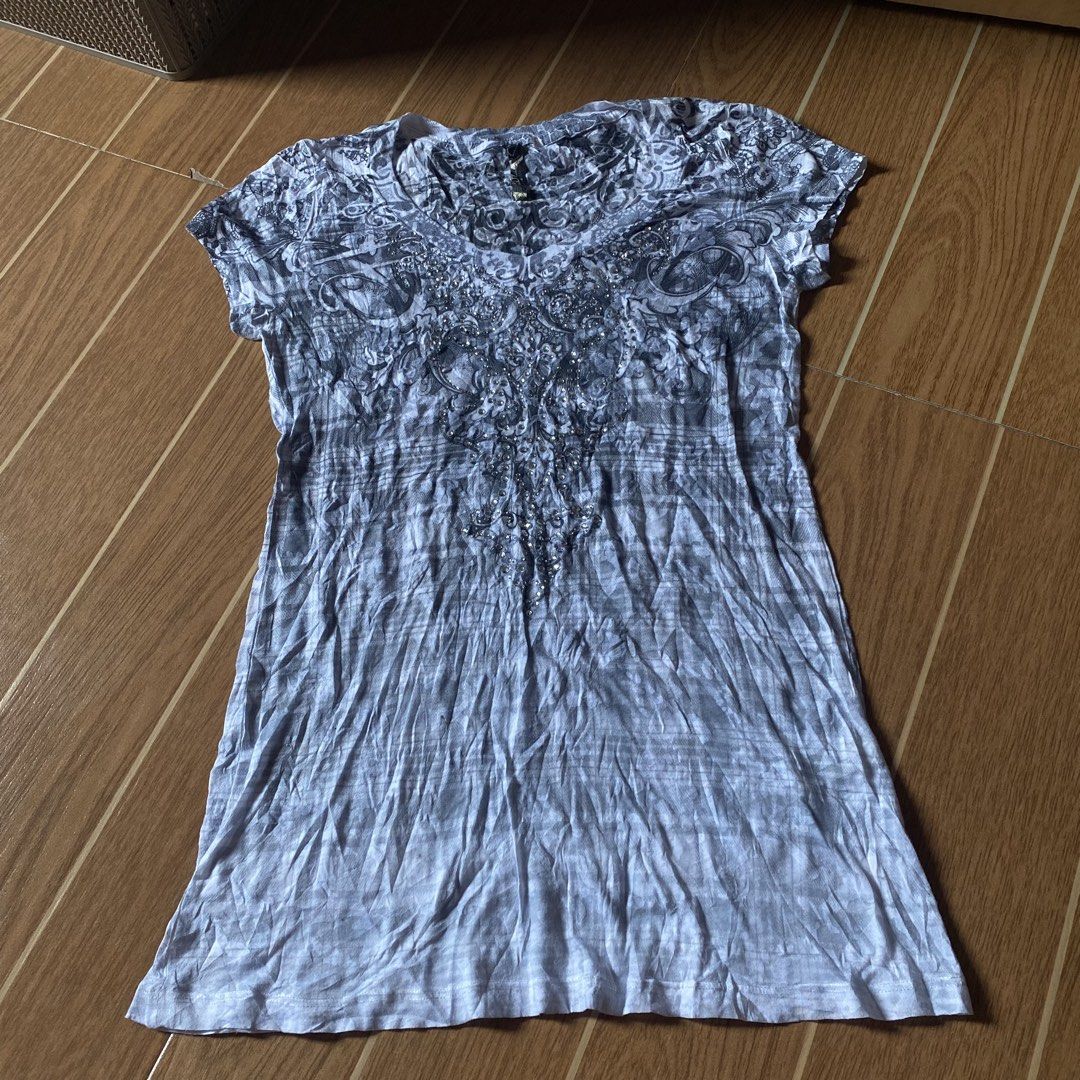 Grunge shirt (Category: Shirts) located in Paete. Submitted by fat.archives (Listing ID 1469778462, Image 1). Description: +sf.