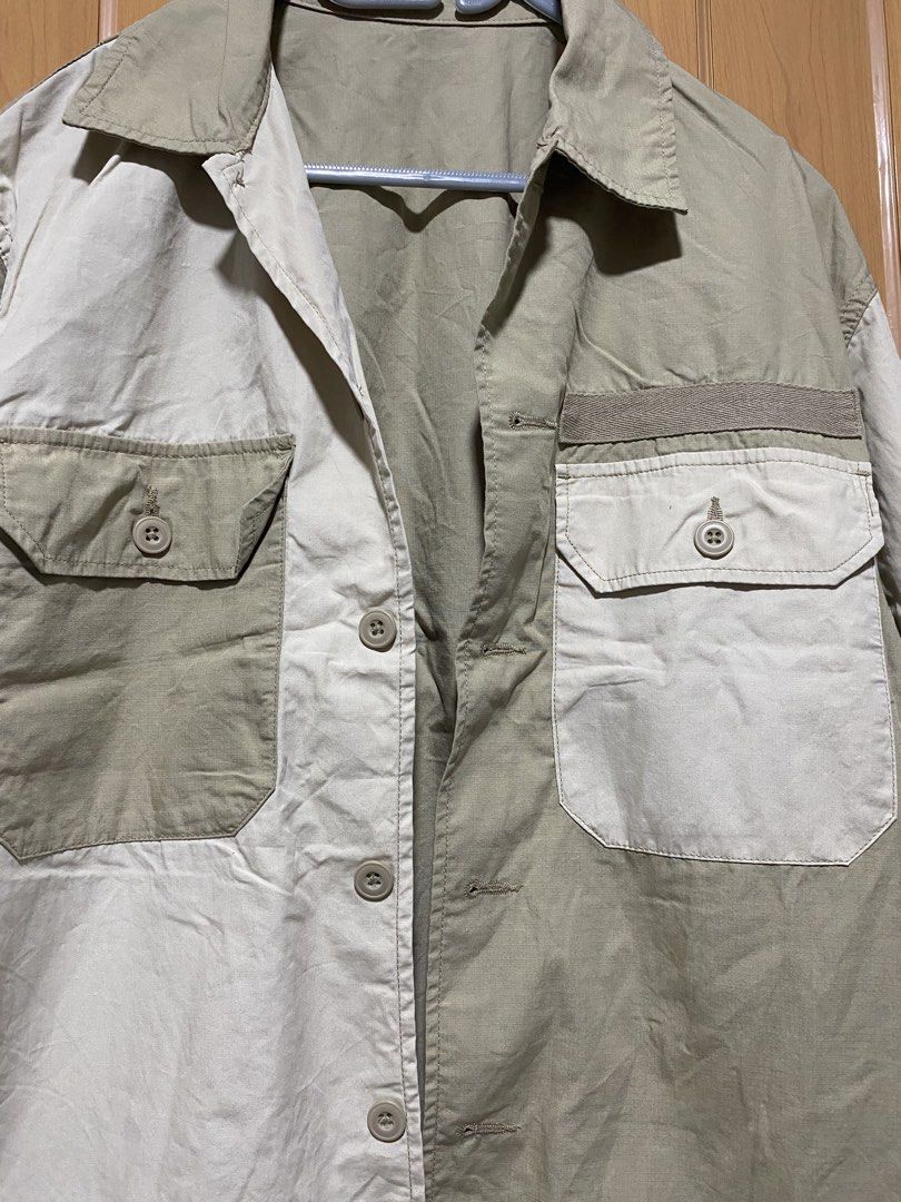 Gu 2 tone color Utility Jacket (21x27) (Category: Sets & Coordinates) located in Manila. Submitted by uniqssentials.co (Listing ID 1469914485, Image 2). Description: As new with paper bag Malabon city Meet up/jnt/lalamove delivery.
