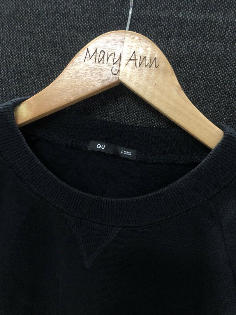 GU Black Sweatshirt Size L (Category: Coats, Jackets and Outerwear) located in Angeles City. Submitted by maryannsantos (Listing ID 1469804025, Image 2). Description: - Brand/Model: GU - Color: Black - Size: Large - Material: Cotton blend with soft fleece lining - Design: Raglan sleeves and classic V-stitch front neckline - Details: Ribbed collar, cuffs, and hem - Condition: Brand new / Excellent staple piece.