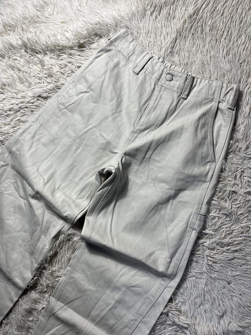 GU by Uniqlo Barrel Leg Work Pants Lightgray (Category: Jeans) located in Bulacan. Submitted by pickedout2023 (Listing ID 1469793882, Image 3). Description: GU by Uniqlo Barrel Leg Work Pants Lightgray S on tag / 30-31 waist / 40 length / 13 thigh / 9.5 hem As new condition .