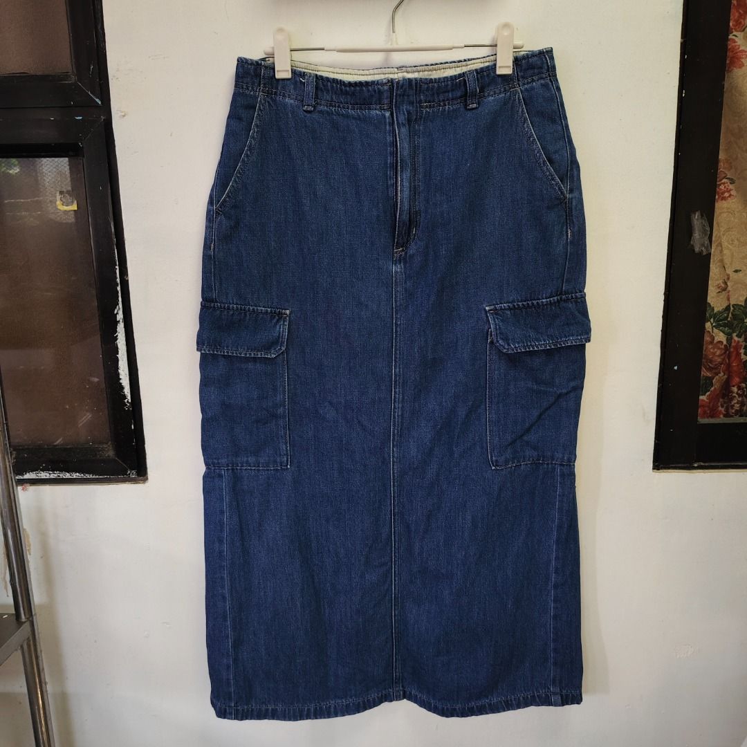 GU Denim Long Skirt (Category: Skirts) located in Davao. Submitted by jcshop27 (Listing ID 1469936457, Image 2). Description: waist-29-30, length=35 300.