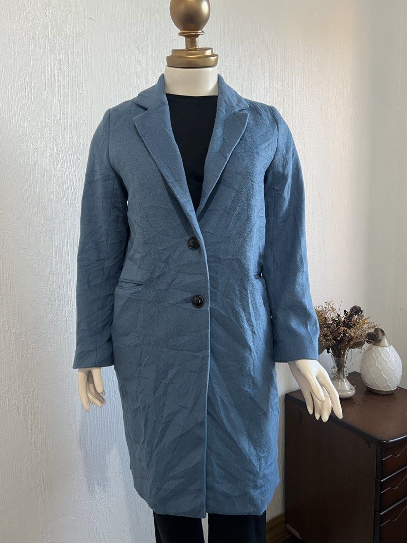 Gu Double Breasted Wool Coat (Category: Coats, Jackets and Outerwear) located in Amadeo. Submitted by mavmadel (Listing ID 1469861597, Image 3). Description: -gu -medium size -condition 10/10 to like new.