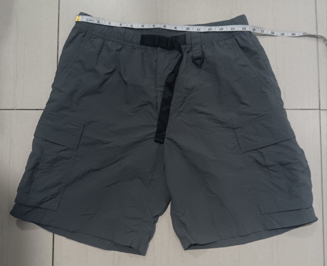 G.U Utility Nylon Cargo Short (Category: Shorts) located in Cagayan de Oro. Submitted by sar__thrifty (Listing ID 1469901696, Image 2). Description: G.U Utility Nylon Cargo Short Large on Tag Best Fit 30-32 inch Waistline Length: 19inch Multi-Pockets with Belt Complete Tags with Searchable Code Made In Vietnam 9.8/10 Color rate As New Condition Loc. Cagayan De Oro Mindanao.