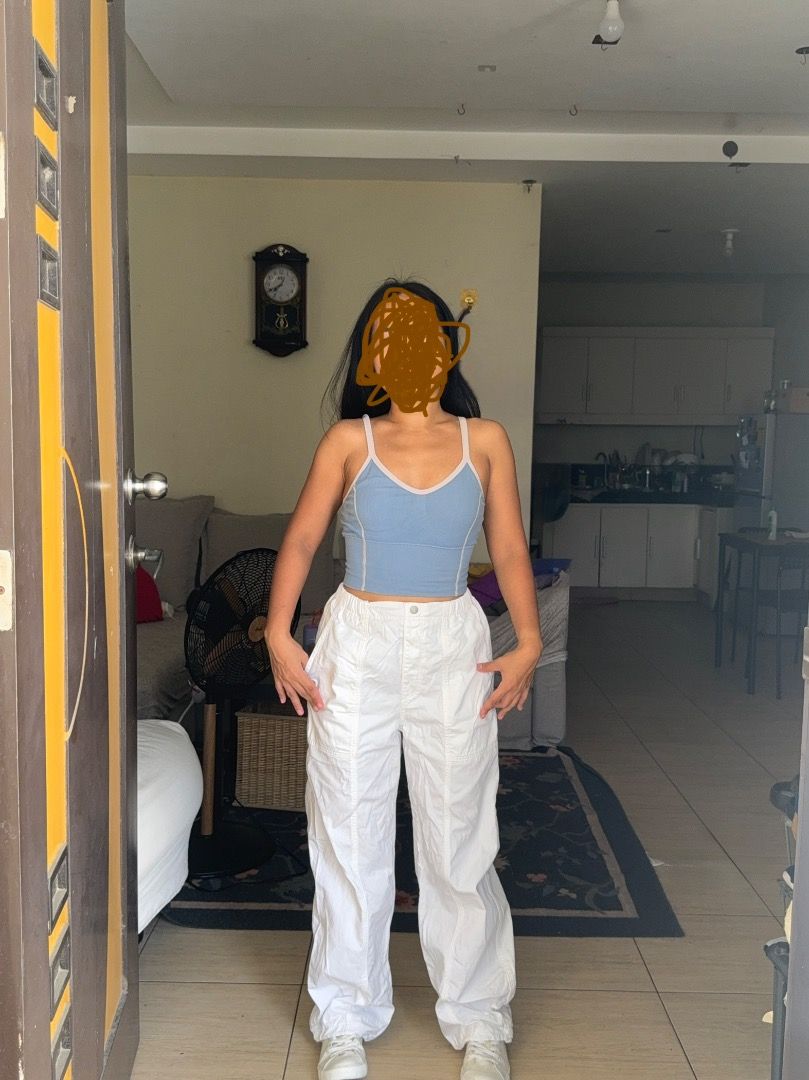 GU white pants (Category: Other Bottoms) located in Las Pinas. Submitted by sigbalb (Listing ID 1469833334, Image 1). Description: - Perfect for casual everyday styling - bought in Japan in 2024 - used only three times .