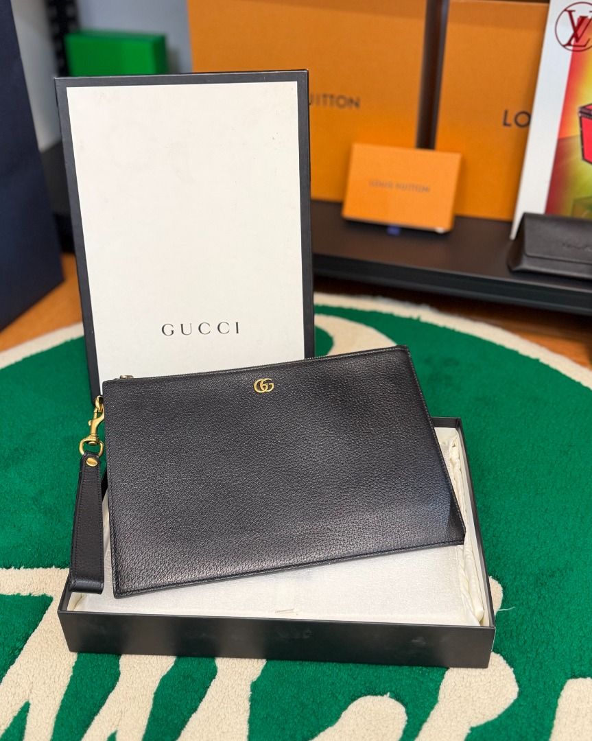Gucci Black Marmont Pouch (Category: Luxury Bags & Wallets) located in Cavite. Submitted by southsnkr (Listing ID 1469869192, Image 1). Description: Gucci Black Marmont Pouch Brand New Complete ₱25,000 only Cavite / Bulacan 📍 Add for shipping Mode of Payment: BPI | G-cash 𝗔𝗹𝗹 𝘁𝗿𝗮𝗱𝗲𝗺𝗮𝗿𝗸𝘀 𝗮𝗻𝗱 𝗹𝗼𝗴𝗼𝘀, 𝗶𝗻𝗰𝗹𝘂𝗱𝗶𝗻𝗴 𝘁𝗵𝗼𝘀𝗲 𝗼𝗳 𝗡𝗶𝗸𝗲, 𝗔𝗱𝗶𝗱𝗮𝘀, 𝗮𝗻𝗱 𝗼𝘁𝗵𝗲𝗿 𝗯𝗿𝗮𝗻𝗱𝘀, 𝗮𝗿𝗲 𝘁𝗵𝗲 𝗽𝗿𝗼𝗽𝗲𝗿𝘁𝘆 𝗼𝗳 𝘁