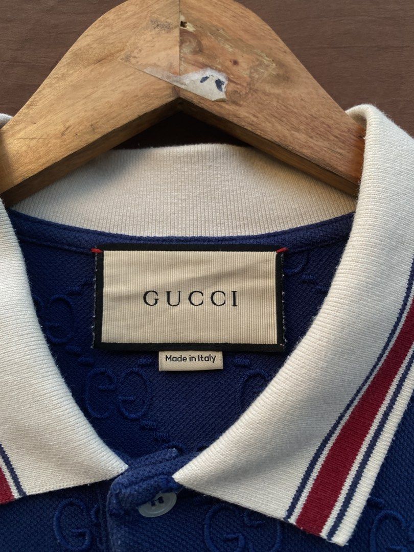 GUCCI GG MONOGRAM POLO SHIRT (Category: Tshirts & Polo Shirts ) located in Antipolo. Submitted by treasurethings02 (Listing ID 1469770522, Image 3). Description: GUCCI MONOGRAM POLO SHIRT DIMENSIONS 22W/31L L TO XL EXCELLENT CONDITION 9.5/10 CR HEAVY COTTON NAVY BLUE COLOR SOBRANG GANDA NETO SA PERSONAL PHOTO DETAILS🫶🏻.