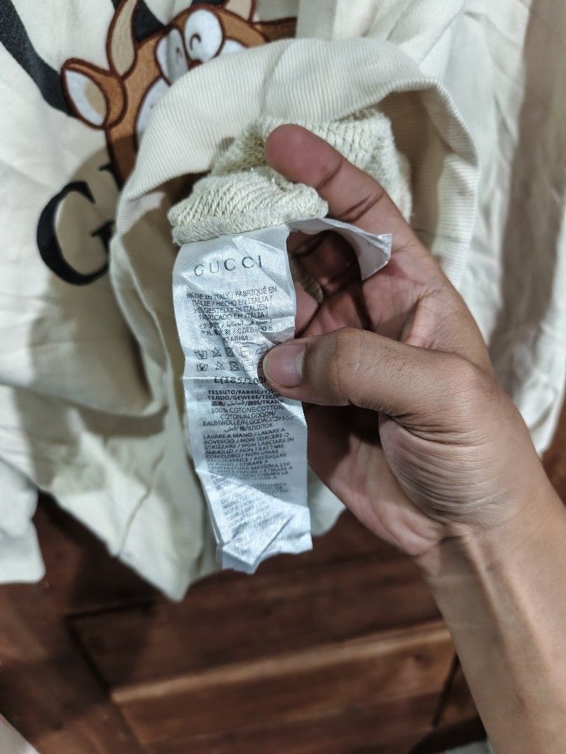 GUCCIxDORAEMON CREWNECK (Category: Coats, Jackets and Outerwear) located in Tagum. Submitted by danelle_closet1106 (Listing ID 1469790441, Image 3). Description: EXCELLENT SIZE:LARGE MENS NO ISSUE NEEDWASH ONLY.