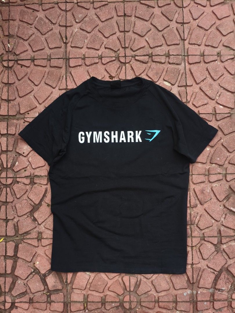 Gymshark T-Shirt (Category: Activewear) located in Manila. Submitted by joeharrieh28786 (Listing ID 1469874541, Image 1). Description: size M-L.
