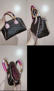 (Category: ) located in . Submitted by jays_shop (Listing ID 1469926702, Image 1). Description: .
