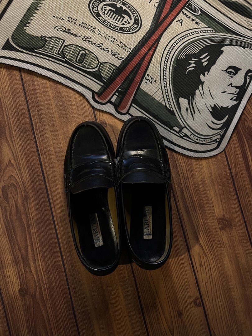 Haruta Arvin Loafers Black (Category: Loafers) located in Manila. Submitted by kenibouii (Listing ID 1469931140, Image 2). Description: - Brand: Haruta - Style: Classic penny loafers with moc toe stitching (Model JDND 4505) - Color: Black - Size: 24.5 EEE (Wide fit) - Soles: Rubber lug soles with Haruta branding (light wear on treads) - Condition: Clean leather uppers with natural creasing across the vamp from normal use - Perfect for school, wor