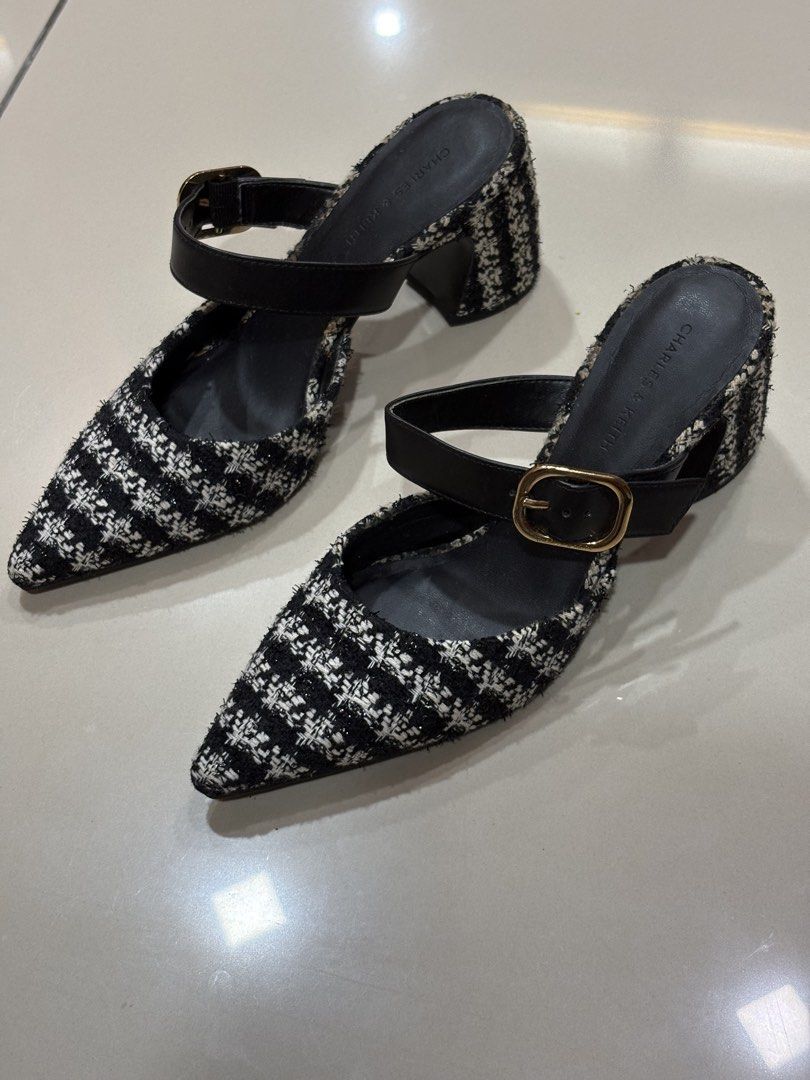heels (Category: Heels) located in Klang. Submitted by qistina_izanaaa (Listing ID 1469892921, Image 3). Description: .