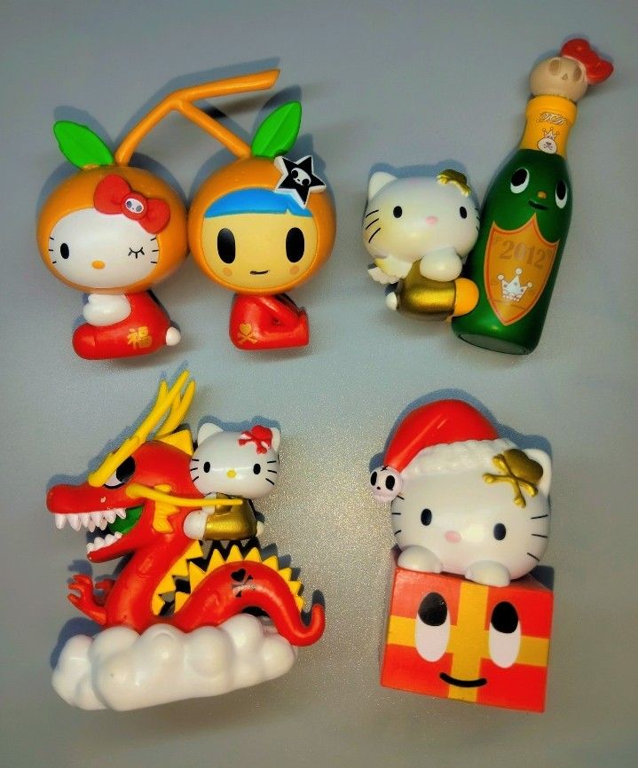 Hello Kitty x Tokidoki 7-Eleven 2011/2012 (Category: Vintage Collectibles) located in Manila. Submitted by ramiafern (Listing ID 1469831170, Image 1). Description: 2011/2012 Hello Kitty x Tokidoki 7-Eleven - 500 set - as is need punas ng ibang part San Mateo Rizal.