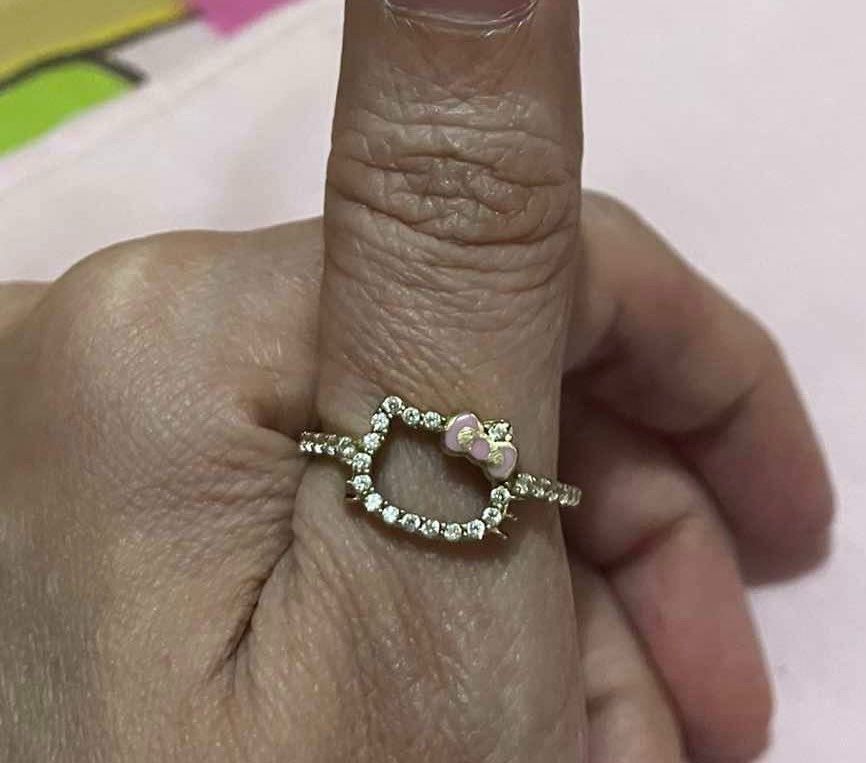 Hello Kitty YG 14k Face Ring with Diamonds Size 7 (Category: Body Jewelry) located in Quezon City. Submitted by beckyshop2024 (Listing ID 1469931630, Image 3). Description: - Used a few times - Atasay (Turkey Brand) collab with Sanrio - Yellow Gold 14k with Natural Diamonds 2.1gms - Bought at Atasay Retail Store, Istanbul Airport - Inclusion: Original Box.