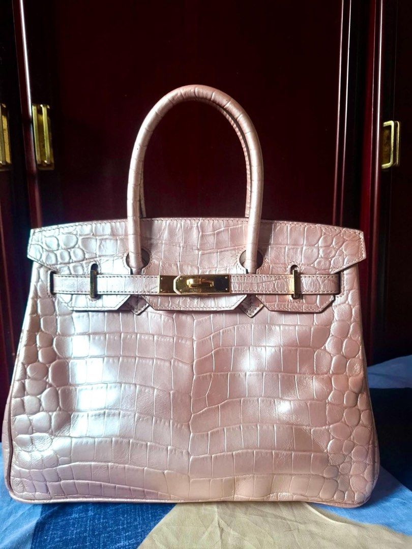 Hermes Birkin 25 Pink Crocodile Embossed (Category: Beach Bags) located in Davao. Submitted by luxxe_closet (Listing ID 1469828224, Image 1). Description: From Japan Surplus 🇯🇵. Coded. Riri zipper. No issues. Signs of usage. No crackings. Super ganda as in. Rare to find! .