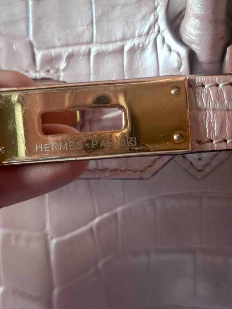 Hermes Birkin 25 Pink Crocodile Embossed (Category: Beach Bags) located in Davao. Submitted by luxxe_closet (Listing ID 1469828224, Image 2). Description: From Japan Surplus 🇯🇵. Coded. Riri zipper. No issues. Signs of usage. No crackings. Super ganda as in. Rare to find! .