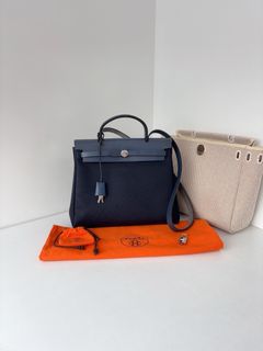 (Category: ) located in . Submitted by collynluxurybag (Listing ID 1469896933, Image 1). Description: .